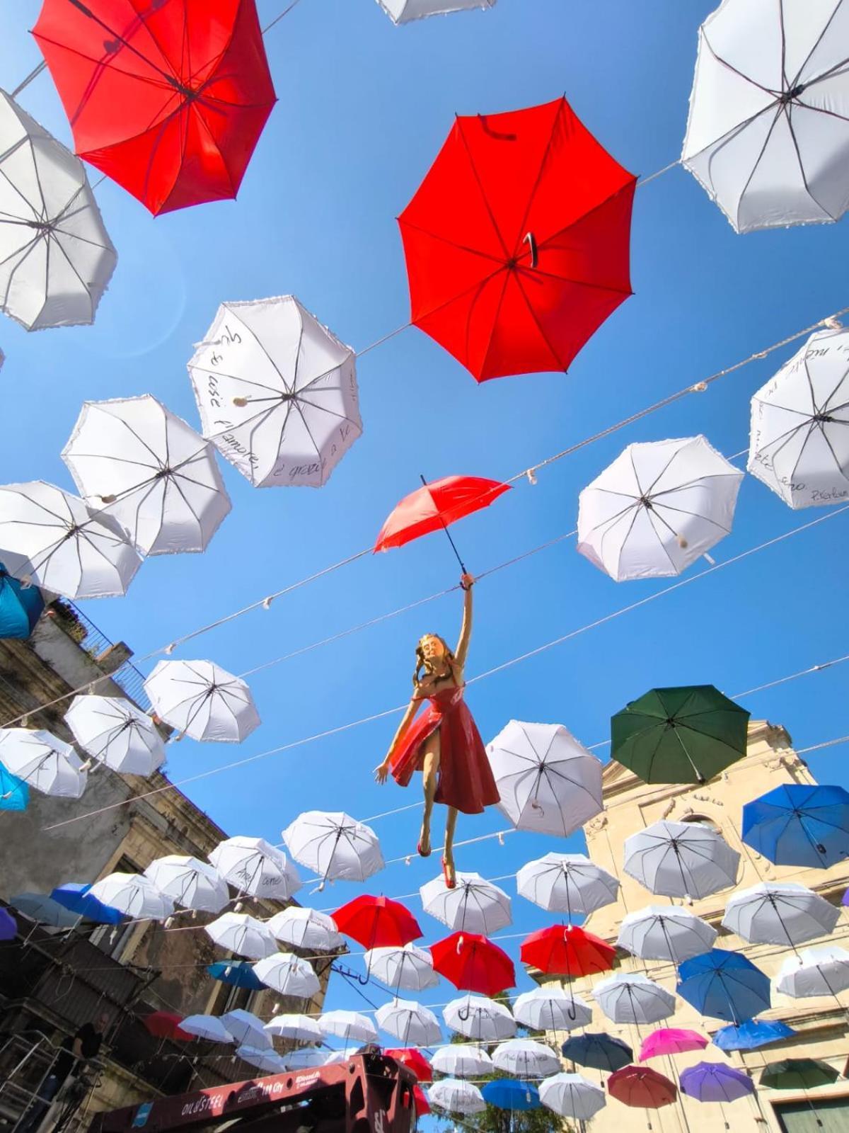 Le Finestre Di Via Asiago カターニア エクステリア 写真